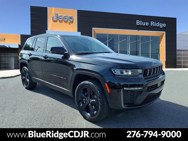 High Gloss Black 2027 Jeep Grand Cherokee SUV / Crossover Four-Wheel Drive 8-Speed Automatic
