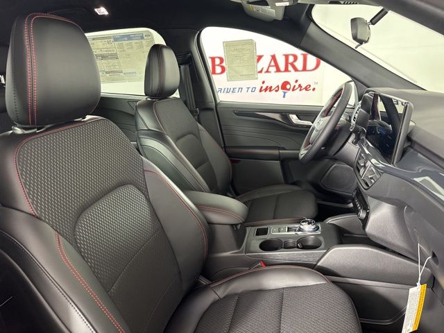2025 Rapid Red Metallic Tinted Clearcoat Ford Escape ST-Line Select AWD SUV
