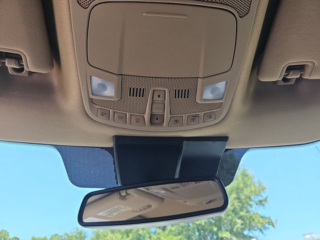 Certified Used 2019 White Ford Lariat image 31