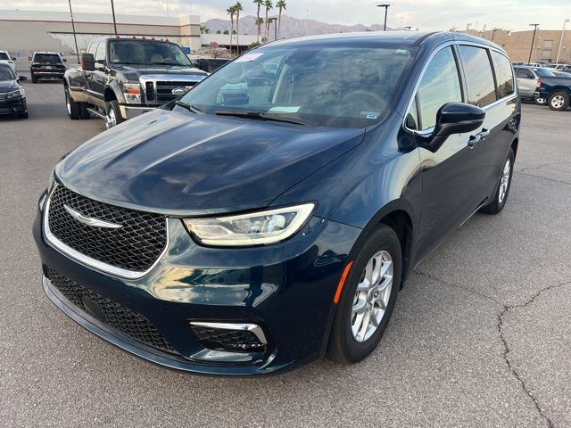 2023 Chrysler Pacifica Touring L 8