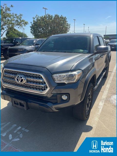 Magnetic Gray Metallic 2016 Toyota Tacoma Pickup Truck 4X2 6-Speed Automatic