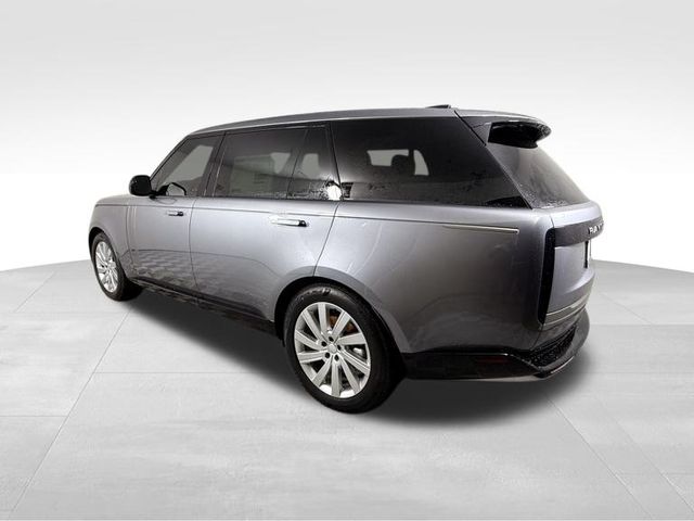 2025 Land Rover Range Rover SE 5