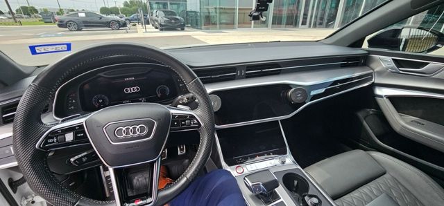Thumbnail: 2020 Audi S7 - 2