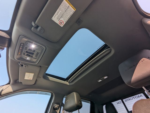 2023 White GMC Sierra 3500HD Denali 4X4 Truck