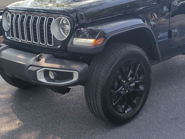 Used 2025 Black Jeep Sahara 4xe image 9