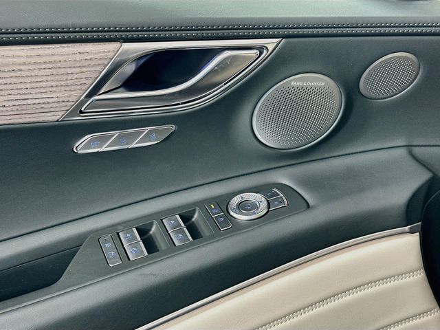 Thumbnail: 2027 Genesis GV80 - 20