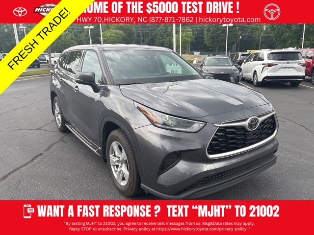 2021 Toyota Highlander L 4x4 V6's photo