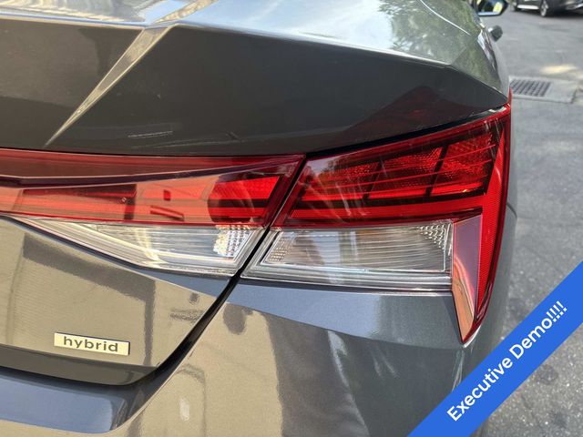 2025 Hyundai Elantra Hybrid
