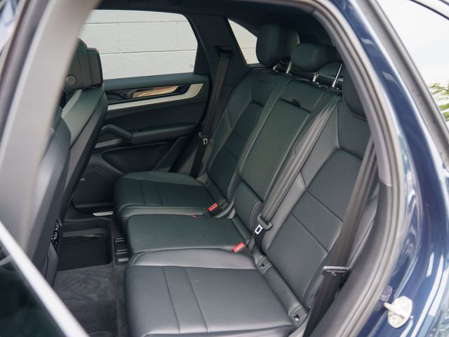 Certified Used 2024 Blue Porsche  image 18