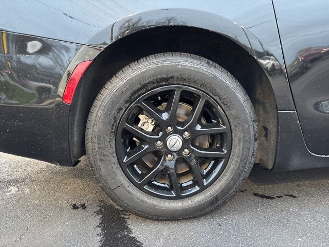 Used 2023 Black Chrysler LX image 42