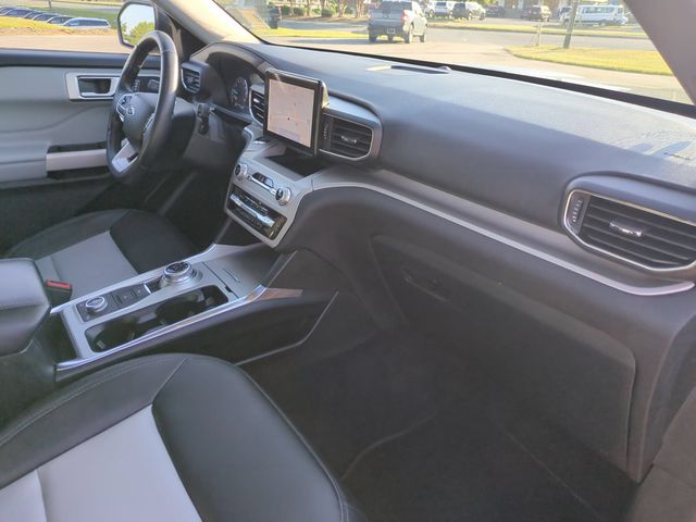 Used 2022 Gray Ford XLT image 36