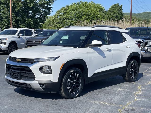 Summit White 2023 Chevrolet Trailblazer LT FWD SUV / Crossover Front-Wheel Drive Continuously Variable Transmission