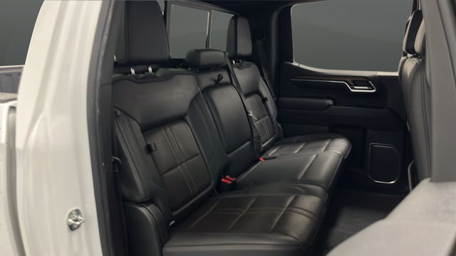 Used 2022 Iridescent Pearl Tricoat Chevrolet High Country image 26