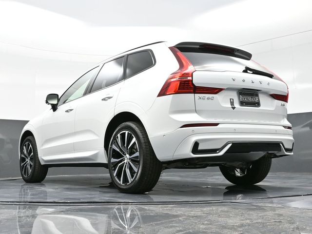 2025 Volvo XC60  photo