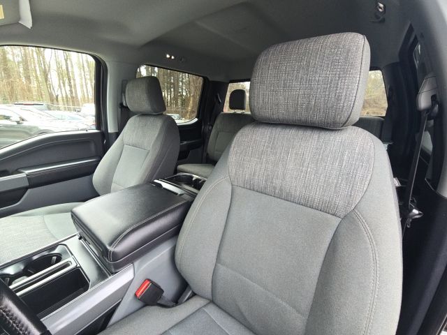 2022 Ford F-150 XLT:C02410C