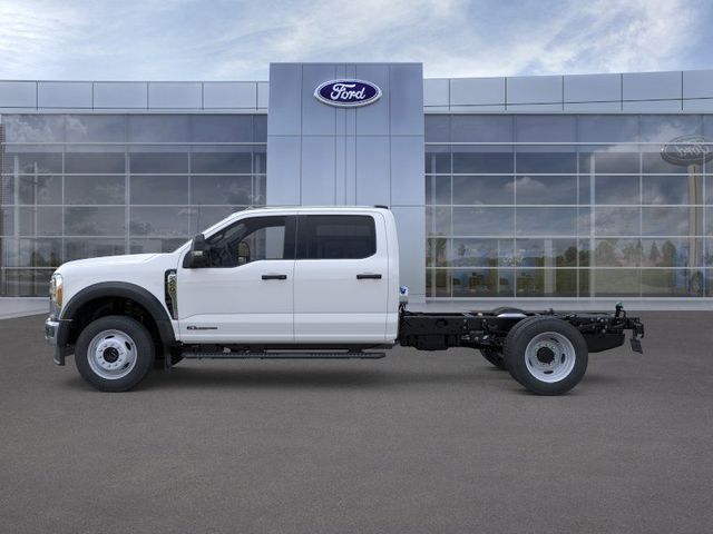 New 2026 Oxford White Ford F-450® XL image 3