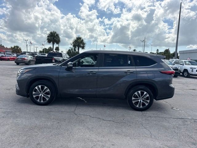 2023 Toyota Highlander - $30,988