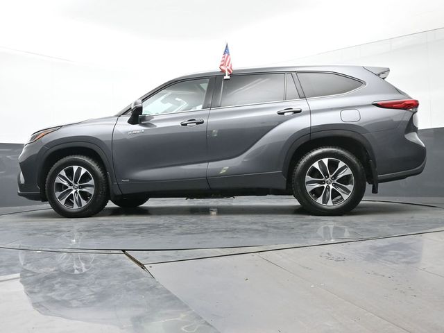 2021 Toyota Highlander Hybrid XLE 34