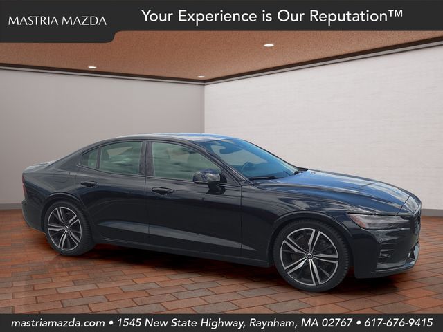  2019 Volvo S60 T6 R-Design AWD   