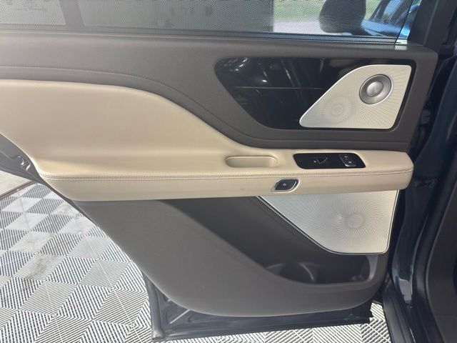 Used 2023 Lincoln Aviator SUV