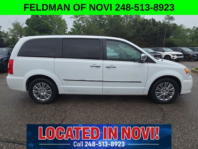 Used 2014 Chrysler Town & Country For Sale in Livonia, MI