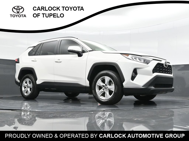 2020 Toyota RAV4 XLE 33