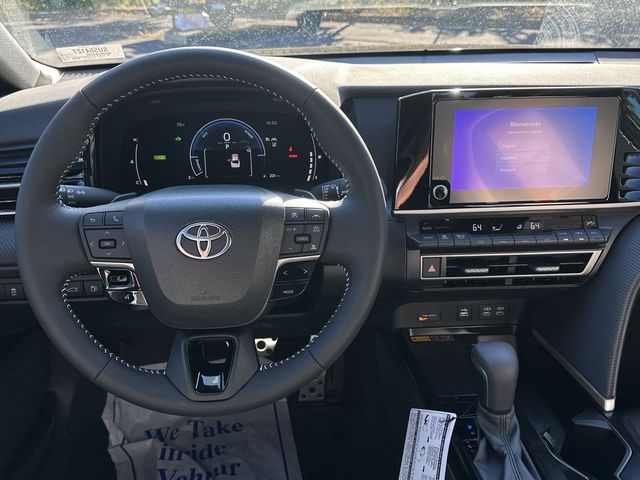 2025 Toyota Camry SE 7