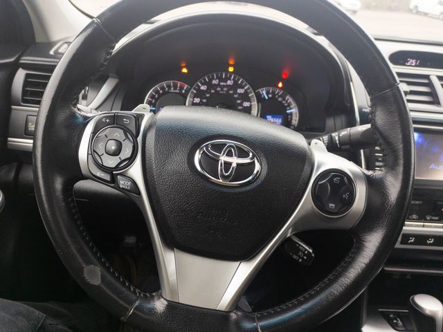 2014 Toyota Camry SE 25