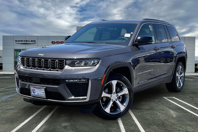 Gray Metallic 2026 Jeep Grand Cherokee SUV / Crossover Four-Wheel Drive 8-Speed Automatic