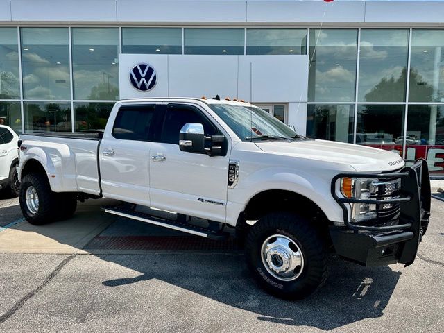 White Platinum Clearcoat Metallic 2019 Ford F-350 Super Duty Pickup Truck Four-Wheel Drive 6-Speed Automatic