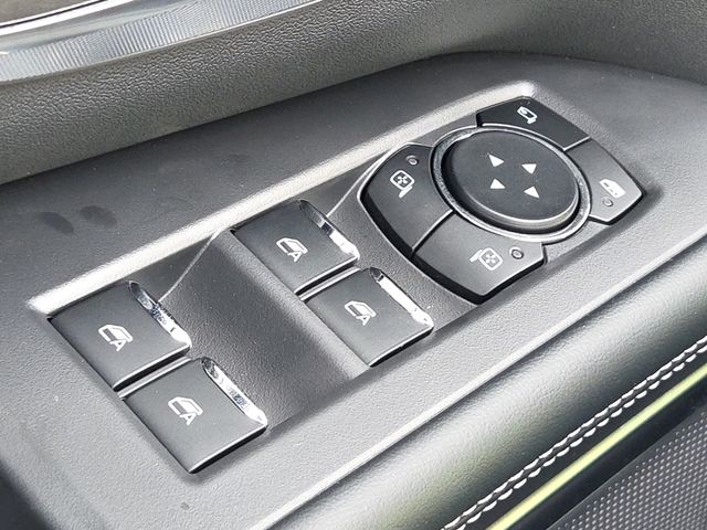 New 2025 Black Ford Platinum image 19