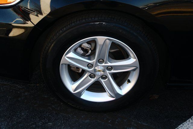 used 2024 Chevrolet Malibu car, priced at $17,083