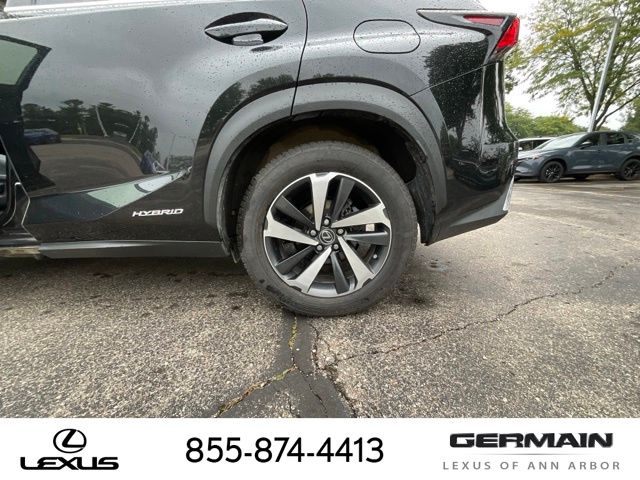 Used 2021 Black Lexus 300h image 24