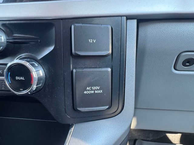 Used 2023 Silver Ford XLT image 29