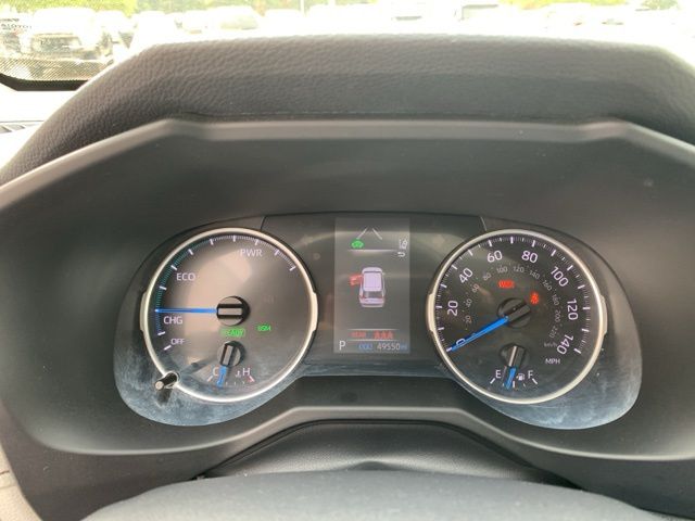 2021 Toyota RAV4 Hybrid XLE photo