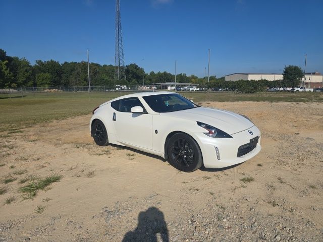 Used 2020 White Nissan Base image 12
