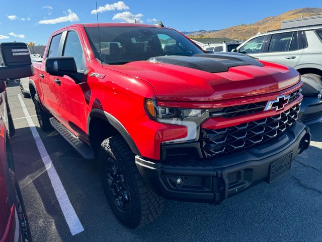 2023 Chevrolet Silverado 1500 ZR2 3