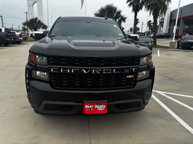 Used 2022 Black Chevrolet Custom image 2