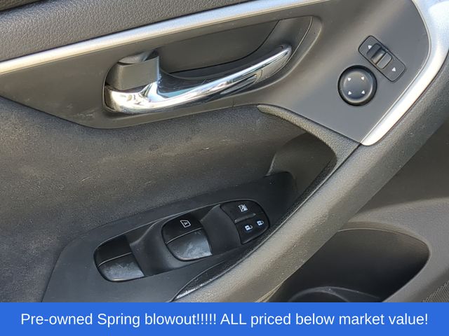 Used 2015 Gray Nissan 2.5 S image 21