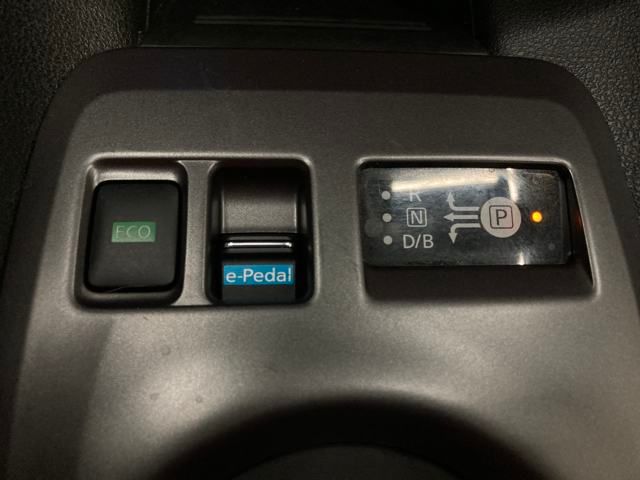 2022 Nissan LEAF S
