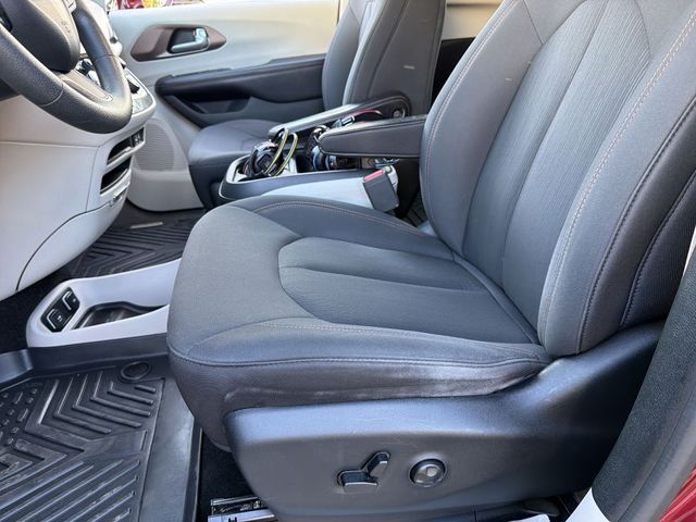 Used 2018 Red Chrysler Touring Plus image 22