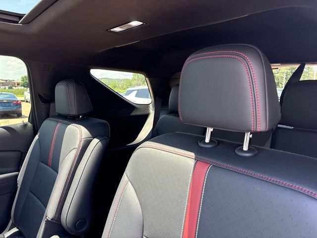 Used 2024 Chevrolet Traverse SUV