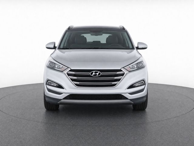 Used 2018 Silver Hyundai Limited image 2