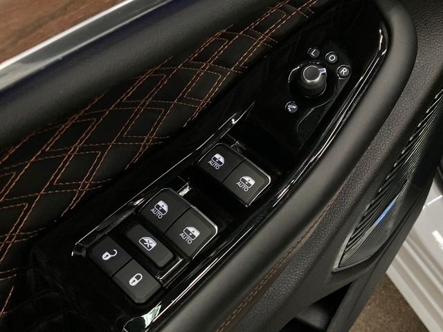 2022 Jeep Grand Cherokee Summit 4x4