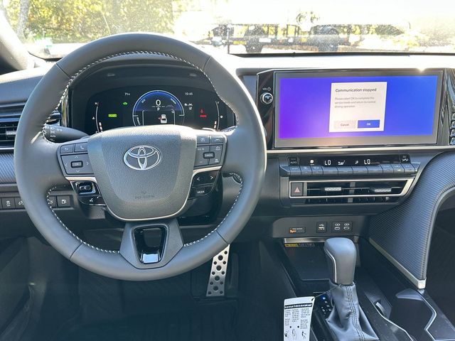 2025 Toyota Camry SE 7