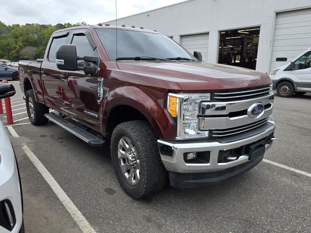 2017 Ford F-250 Super Duty Lariat Crew Cab 4WD