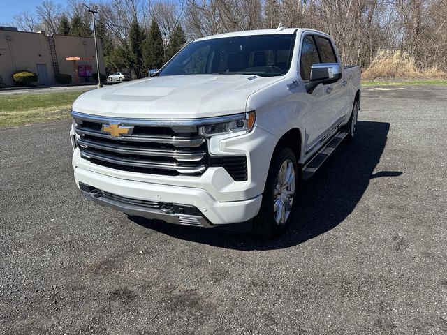 2024 Chevrolet Silverado 1500 High Country Crew Cab 4WD