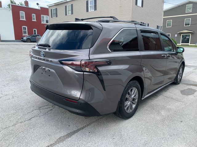 Used 2024 Toyota Sienna Van