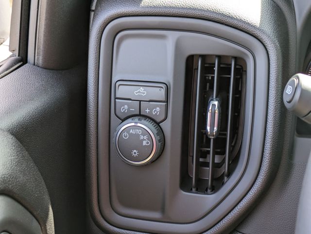 2025 Chevrolet Silverado 1500 WT photo