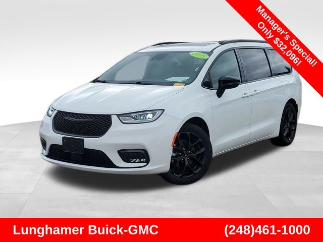 Bright White Clearcoat 2025 Chrysler Pacifica Minivan Front-Wheel Drive 9-Speed Automatic